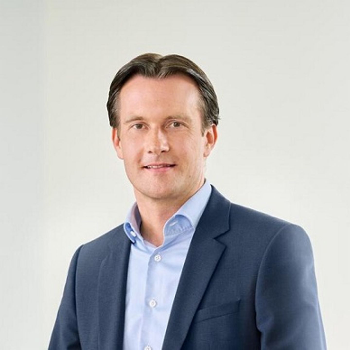 Portret Carstena Tidowa, glavnog direktora za Istočnu Europu u EOS Grupi