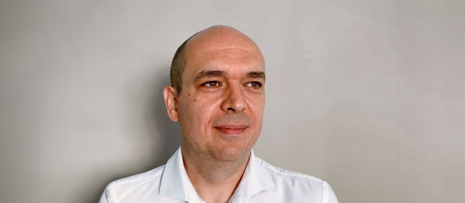 Slika u krupnom planu prikazuje Cristiana Musat​a, generalnog direktora EOS International BVG i „mozak“ projekta Kollecto+.​