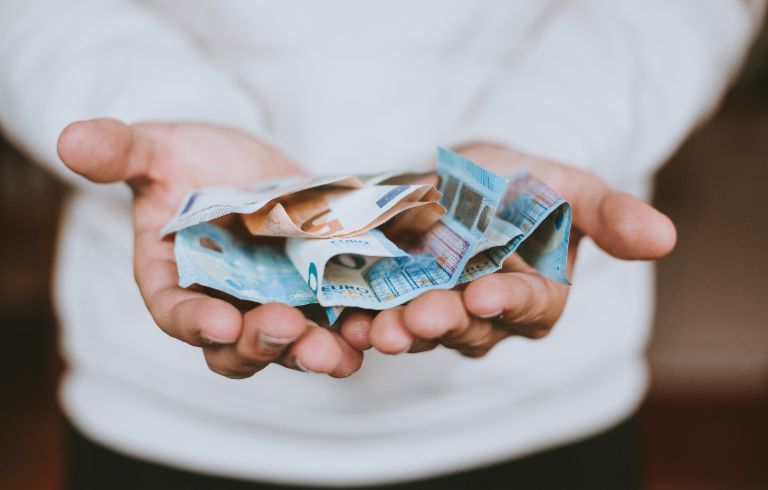 In Germany cash is the more common then paying with smartphone. Mobile Payment: In Germany mobile payment is still not that common. Slovenia and Sweden are more forward and people can pay with card ord smartphone everywhere.