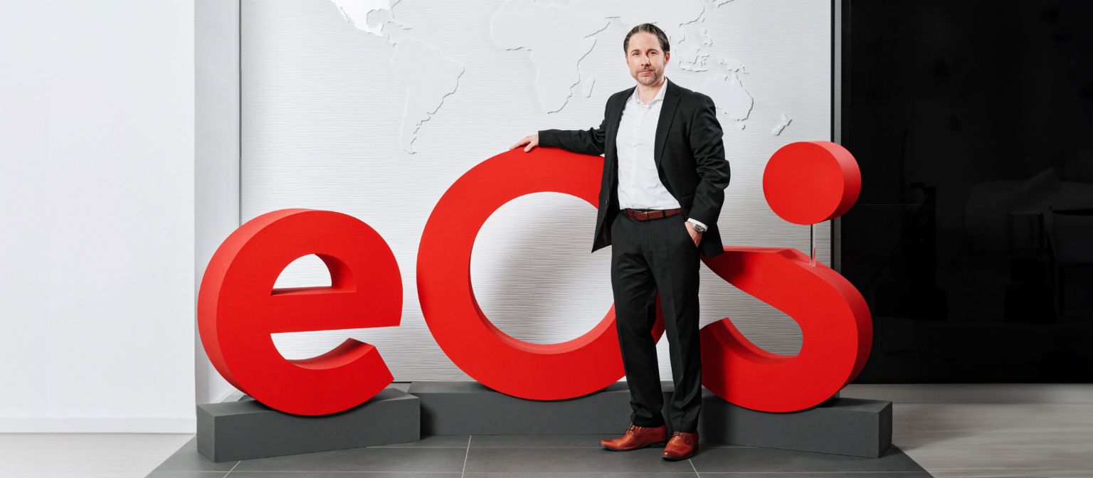 Αυτό είναι το νέο brand της EOS: Ο Marwin Ramcke συστήνεται και παρουσιάζει το νέο λογότυπο της EOS.