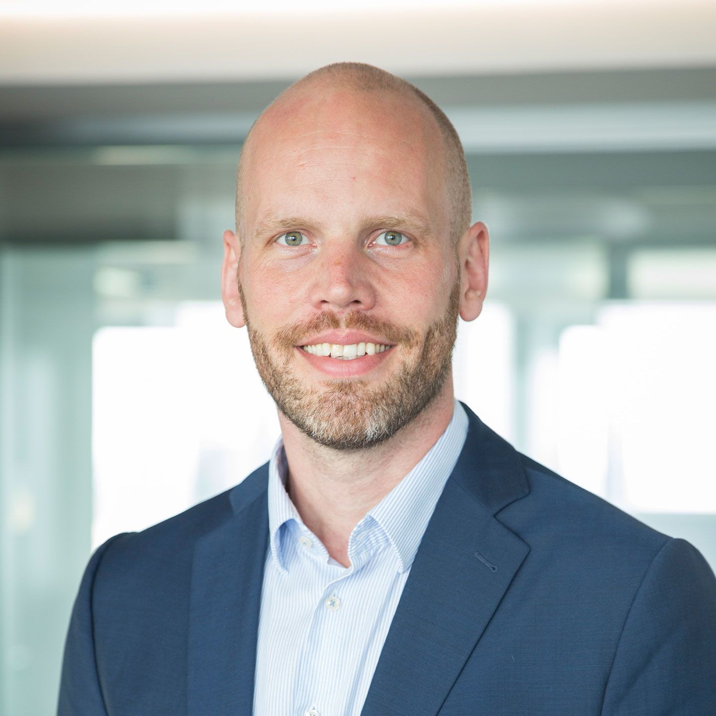 "What challenges can we help you overcome?", asks Karel Smerak, NPL Director at EOS. Karel Smerak, NPL Director at EOS