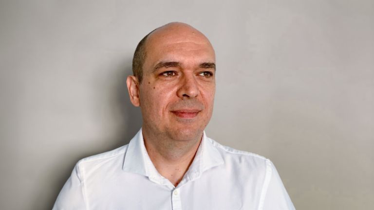 A headshot shows Cristian Musat, Managing Director EOS Technology Solutions and the ‘brains’ of the Kollecto+ project.